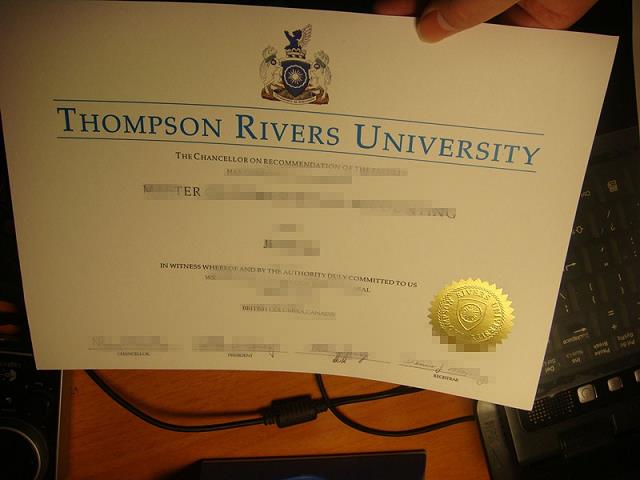 汤普森河大学毕业证图片Thompson Rivers University Diploma